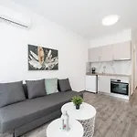 Nefeli & Nefeli Luxury Residential Complexes Апартаменты *