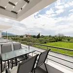 Nefeli & Nefeli Luxury Residential Complexes Appartement
