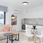 Nefeli & Nefeli Luxury Residential Complexes Апартаменты Офринио