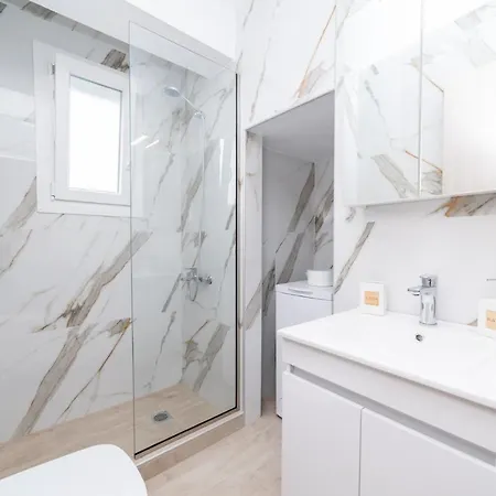 Nefeli & Nefeli Luxury Residential Complexes Ofrínion