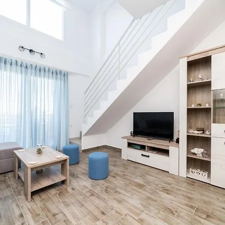 Nefeli & Nefeli Luxury Residential Complexes Apartment