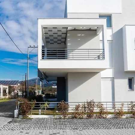 Nefeli & Nefeli Luxury Residential Complexes Ofrínion