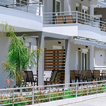 Nefeli And Nefeli Residential Complexes Οφρύνιο
