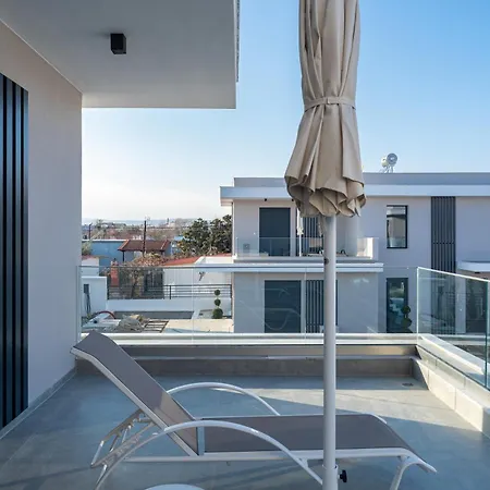 Nefeli And Nefeli Residential Complexes Οφρύνιο