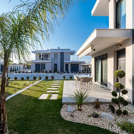 Nefeli & Nefeli Luxury Residential Complexes Ofrinion