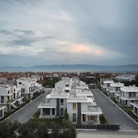 Nefeli & Nefeli Luxury Residential Complexes *