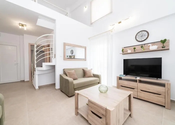 Nefeli & Nefeli Luxury Residential Complexes Ofrínion