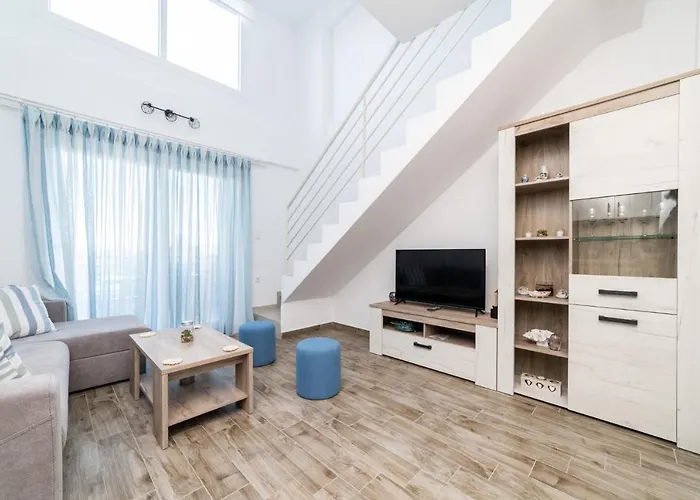 Nefeli & Nefeli Luxury Residential Complexes 公寓