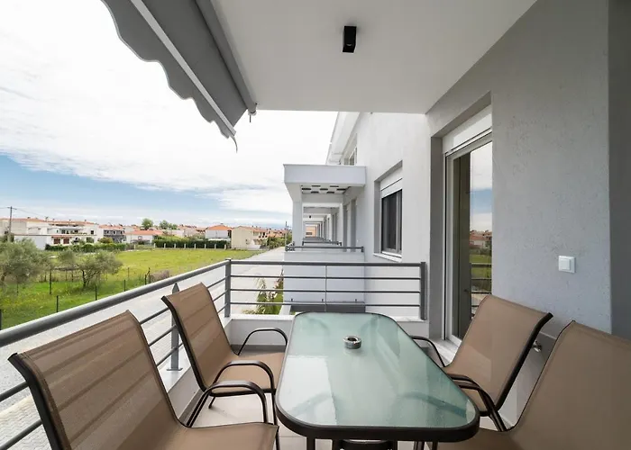 Nefeli & Nefeli Luxury Residential Complexes 公寓