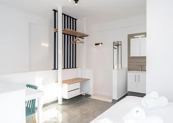 Nefeli & Nefeli Luxury Residential Complexes * Ofrínion