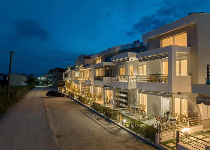 公寓 Nefeli & Nefeli Luxury Residential Complexes Ofrínion